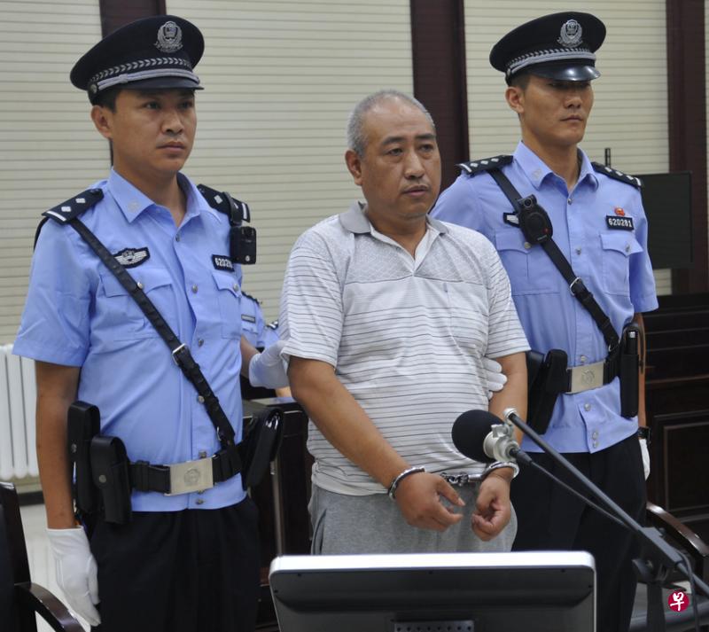 经过30年后,白银杀人案肇事者高承勇昨天接受法律制裁,被判处死刑。(路透社) 经过30年后,白银杀人案肇事者高承勇昨天接受法律制裁,被判处死刑。(路透社)