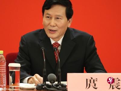 庹震昨天出任人民日报社总编辑。(互联网) 庹震昨天出任人民日报社总编辑。(互联网)