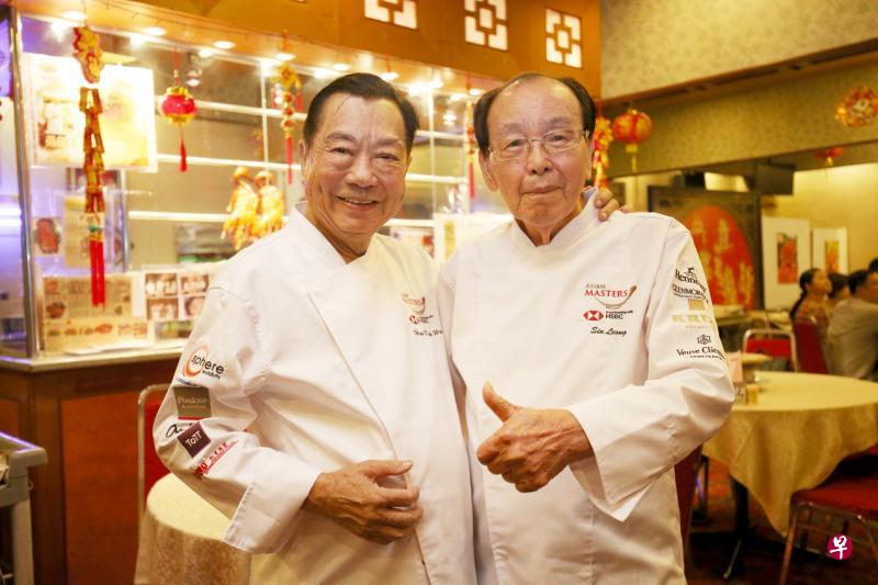 红星酒家创办人冼良（右）和许国威是本地受人敬仰的中餐老行尊。