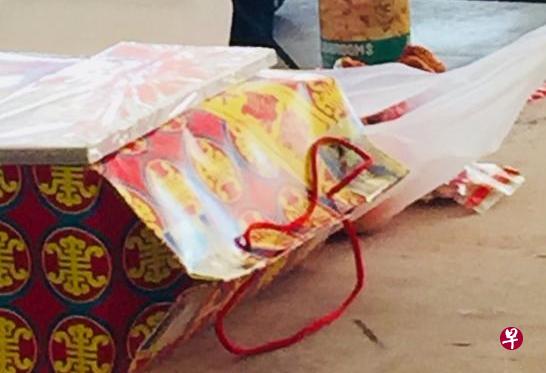 光明山普觉寺今年清明开始禁止焚烧大型冥衣箱。(示意图) 光明山普觉寺今年清明开始禁止焚烧大型冥衣箱。(示意图)