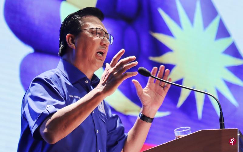 马华总会长廖中莱说,2013年大选的“文冬停电”假新闻对他及马华的伤害极大。(档案照) 马华总会长廖中莱说,2013年大选的“文冬停电”假新闻对他及马华的伤害极大。(档案照)