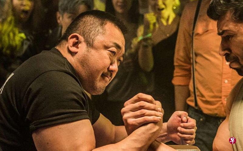 马东锡主演《Champion》演腕力运动员。(互联网) 马东锡主演《Champion》演腕力运动员。(互联网)
