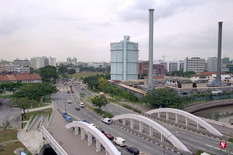 俗称"火城"的加冷煤气厂如今已拆除。(档案照) 俗称"火城"的加冷煤气厂如今已拆除。(档案照)