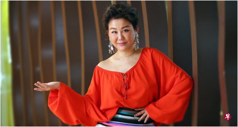 蓝心湄主持的《女人我最大》从2003年起至今,已迈过15个年头,收视依然走俏。 蓝心湄主持的《女人我最大》从2003年起至今,已迈过15个年头,收视依然走俏。