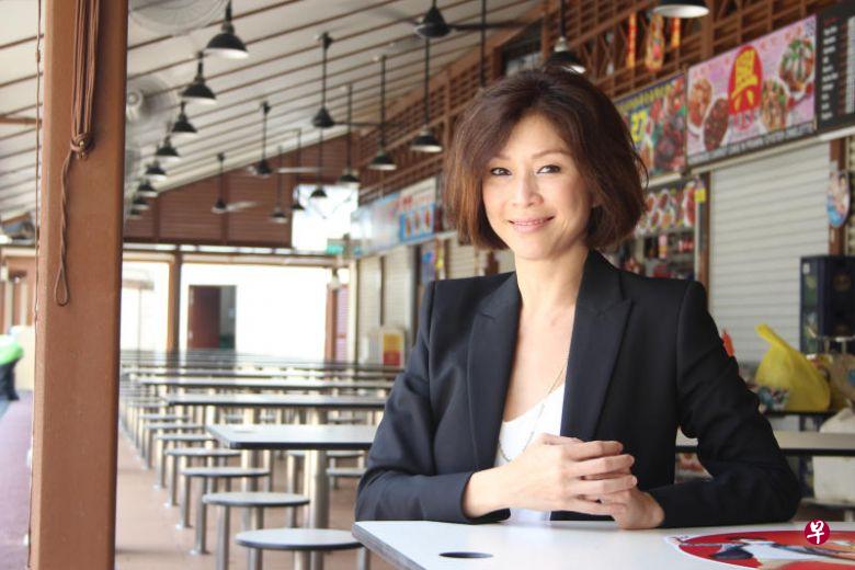 刚在去年9月转换跑道,担任公共卫生理事会执行理事长的前艺人黄丽玲,将在下月3日后,卸下职务。(档案照) 刚在去年9月转换跑道,担任公共卫生理事会执行理事长的前艺人黄丽玲,将在下月3日后,卸下职务。(档案照)