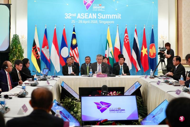 亚细安领导人昨晚举行全体会议,并发布“韧性团结·创新求变”和其他两份联合声明勾勒发展愿景,以及智慧城市建设与网络安全合作的初步计划。(亚细安2018筹备委员会) 亚细安领导人昨晚举行全体会议,并发布“韧性团结·创新求变”和其他两份联合声明勾勒发展愿景,以及智慧城市建设与网络安全合作的初步计划。(亚细安2018筹备委员会)