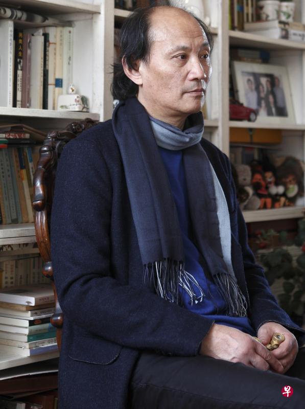金宇澄曾以一部描写上海市民生活的长篇小说《繁花》轰动中国文坛。(档案照) 金宇澄曾以一部描写上海市民生活的长篇小说《繁花》轰动中国文坛。(档案照)