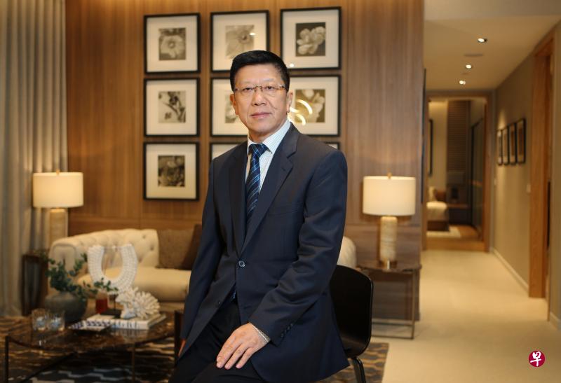 中建地产董事长李晓谦表示,公司必须严格遵守母公司中国建筑的投资和风险管理准则,出手其实比一些本地发展商更谨慎。(林泽锐摄) 中建地产董事长李晓谦表示,公司必须严格遵守母公司中国建筑的投资和风险管理准则,出手其实比一些本地发展商更谨慎。(林泽锐摄)