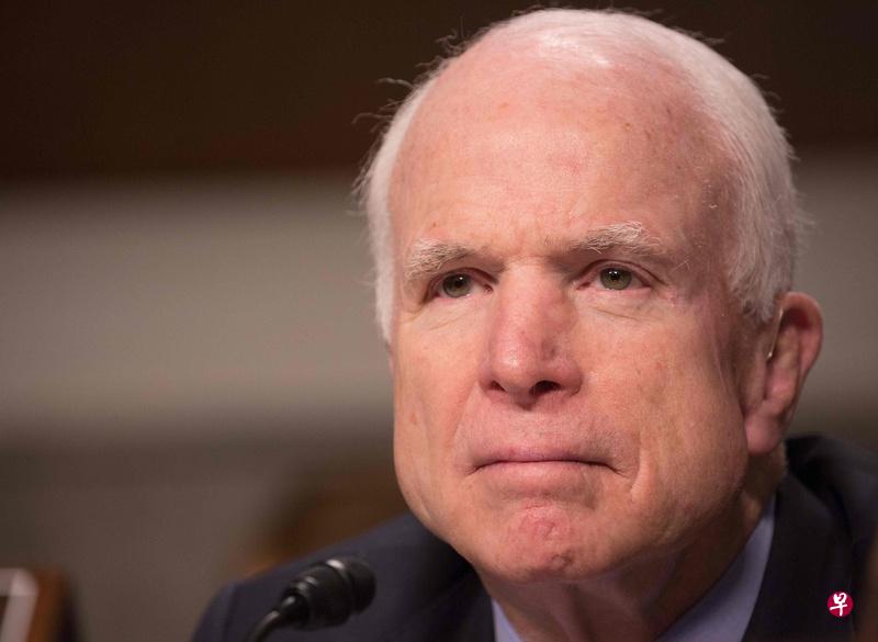 81岁的麦凯恩正在同脑癌搏斗。(法新社) 81岁的麦凯恩正在同脑癌搏斗。(法新社)