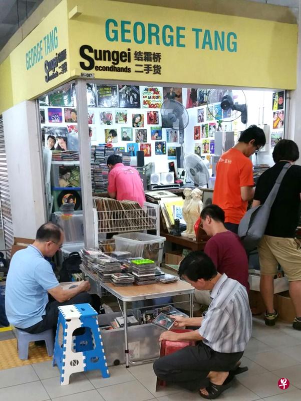 鄧以基的黑胶唱片店也售卖音乐光碟。(受访者提供) 鄧以基的黑胶唱片店也售卖音乐光碟。(受访者提供)
