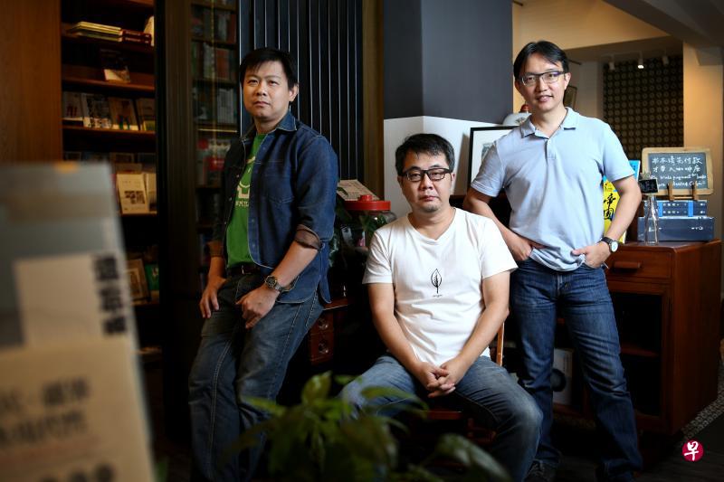 本地作家(左起)周德成、黄凯德、陈志锐将参与早报文学节,品评彼此文字气脉,展现各自书写性格。 本地作家(左起)周德成、黄凯德、陈志锐将参与早报文学节,品评彼此文字气脉,展现各自书写性格。