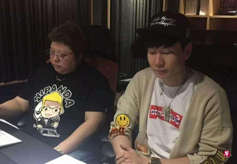 《飞云之下》是韩红(左)和林俊杰首度合作的歌。(取自微博) 《飞云之下》是韩红(左)和林俊杰首度合作的歌。(取自微博)
