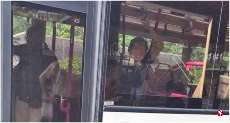 51岁大叔被指在巴士上非礼女郎,警方事后当场将他逮捕。(取自面簿) 51岁大叔被指在巴士上非礼女郎,警方事后当场将他逮捕。(取自面簿)