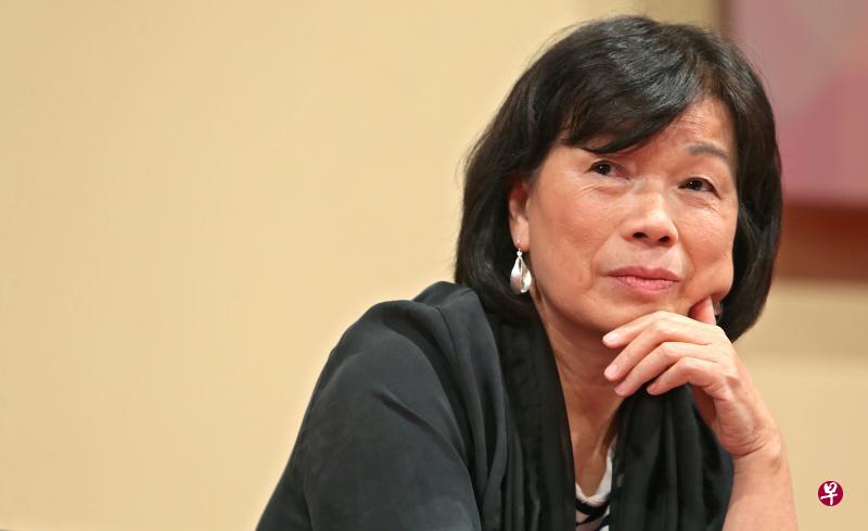 龙应台6月14日将带着她的新书《天长地久——给美君的信》，到新加坡跟读者见面。（档案照）