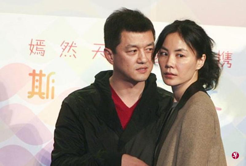 王菲和李亚鹏离婚后仍有联络。(取自网络) 王菲和李亚鹏离婚后仍有联络。(取自网络)