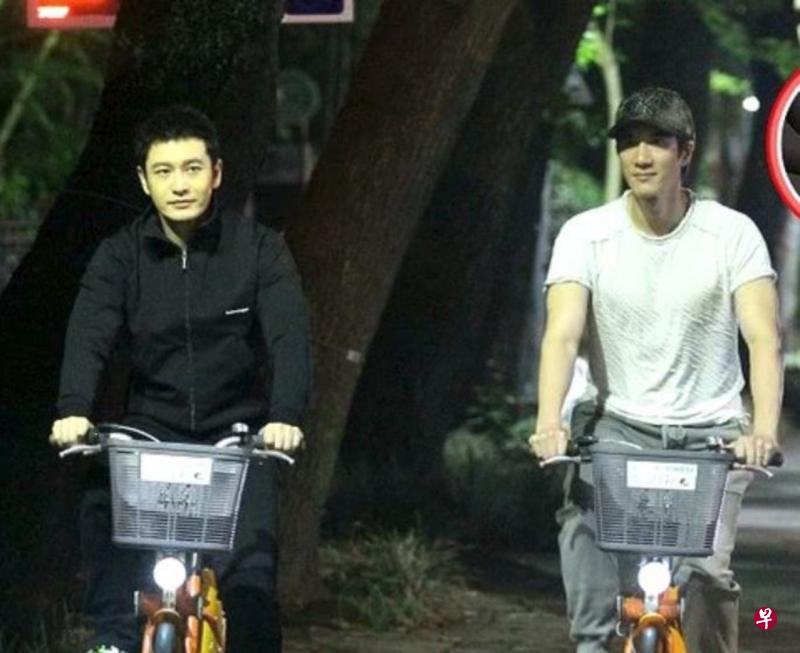 黄晓明(左)跟王力宏在台北骑车。(互联网) 黄晓明(左)跟王力宏在台北骑车。(互联网)