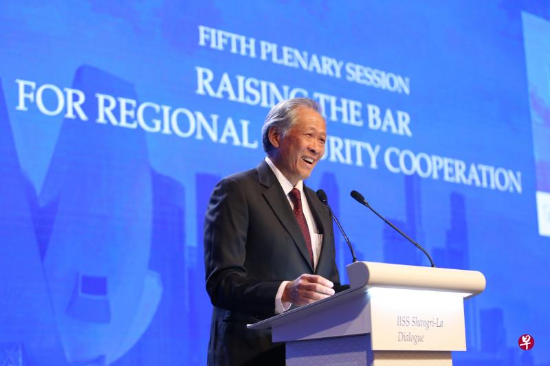 国防部长黄永宏在香格里拉对话第五场全体大会上，就“加强区域安全合作”演讲。（何家俊摄）