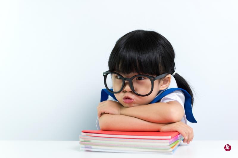 有口吃的小孩除了言语不流畅外,可同时伴随着不自然的脸部表情或动作。(iStock图片) 有口吃的小孩除了言语不流畅外,可同时伴随着不自然的脸部表情或动作。(iStock图片)