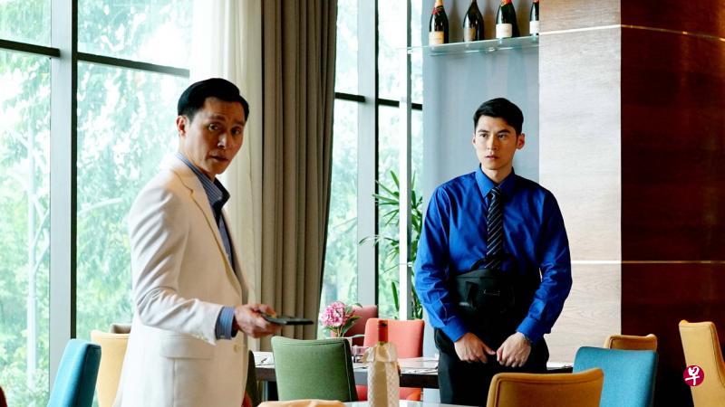 陈家乐(右)在《吉屋》饰演房屋经纪,张国强(左)饰演他的上司。(mm2 Entainment提供) 陈家乐(右)在《吉屋》饰演房屋经纪,张国强(左)饰演他的上司。(mm2 Entainment提供)