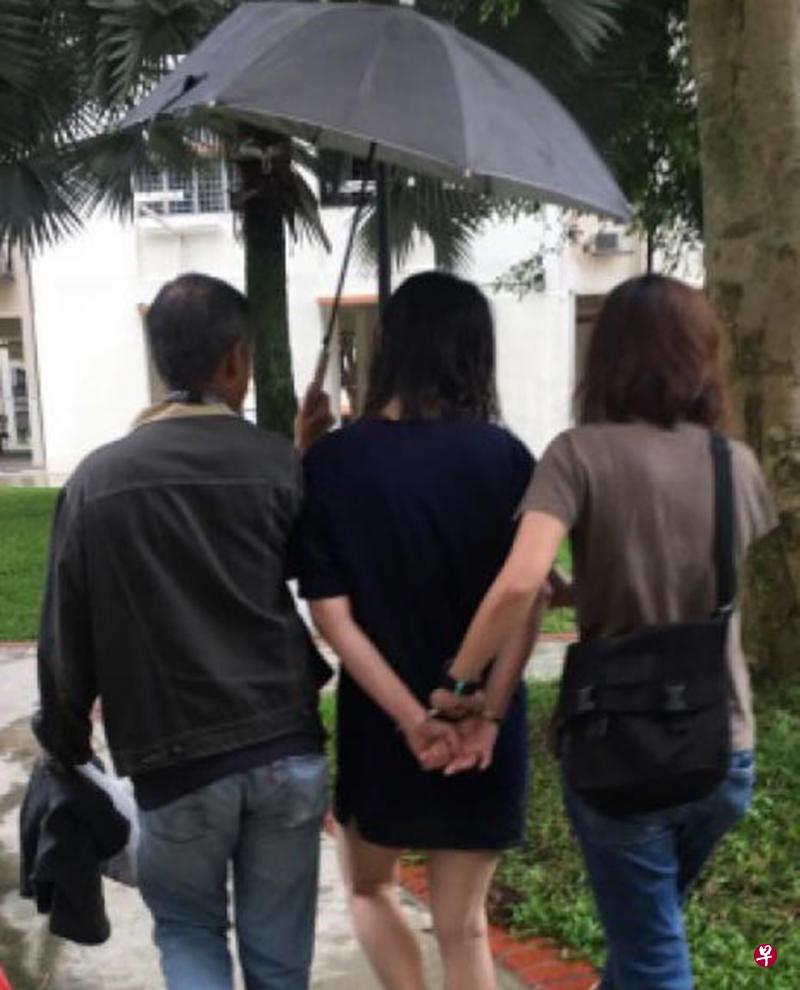 肃毒人员在11天行动中逮捕的其中一人。(肃毒局提供) 肃毒人员在11天行动中逮捕的其中一人。(肃毒局提供)