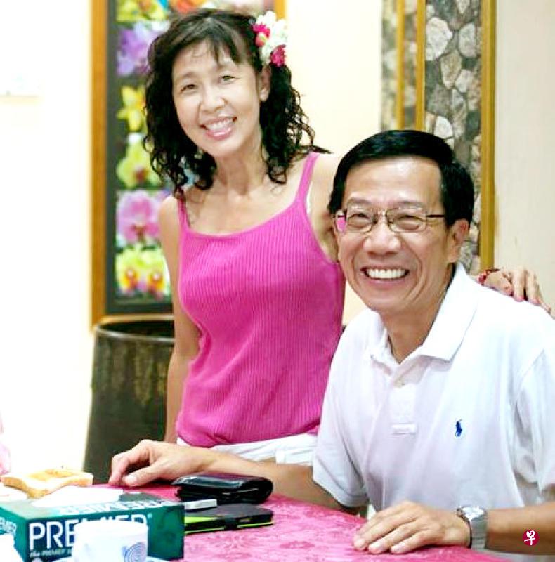 周有义与叶舒华在1989年移居马国,随后在槟城开度假村。(取自面簿) 周有义与叶舒华在1989年移居马国,随后在槟城开度假村。(取自面簿)