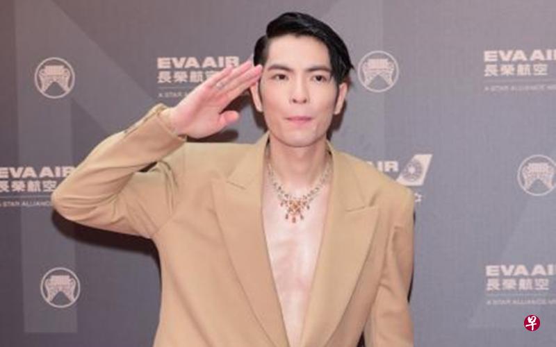 萧敬腾在金曲奖颁奖典礼上独自担任主持人。(互联网) 萧敬腾在金曲奖颁奖典礼上独自担任主持人。(互联网)