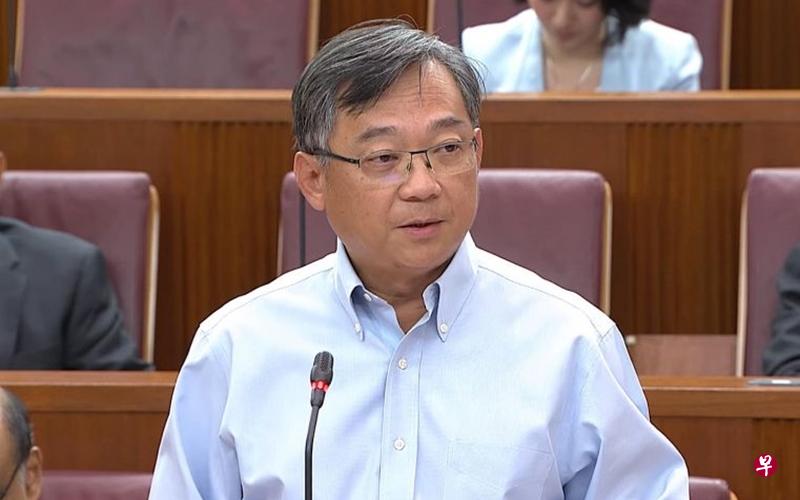 卫生部长颜金勇昨天在国会提出动议,希望国会支持乐龄健保检讨委员会报告的白皮书。(GOV.SG提供) 卫生部长颜金勇昨天在国会提出动议,希望国会支持乐龄健保检讨委员会报告的白皮书。(GOV.SG提供)