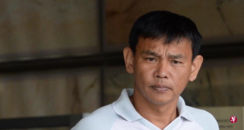 马来西亚籍男子沈天祥今早来到高庭,代表逝世妻子舒慧明起诉女电单车骑士和驾车者。(潘丰源摄) 马来西亚籍男子沈天祥今早来到高庭,代表逝世妻子舒慧明起诉女电单车骑士和驾车者。(潘丰源摄)