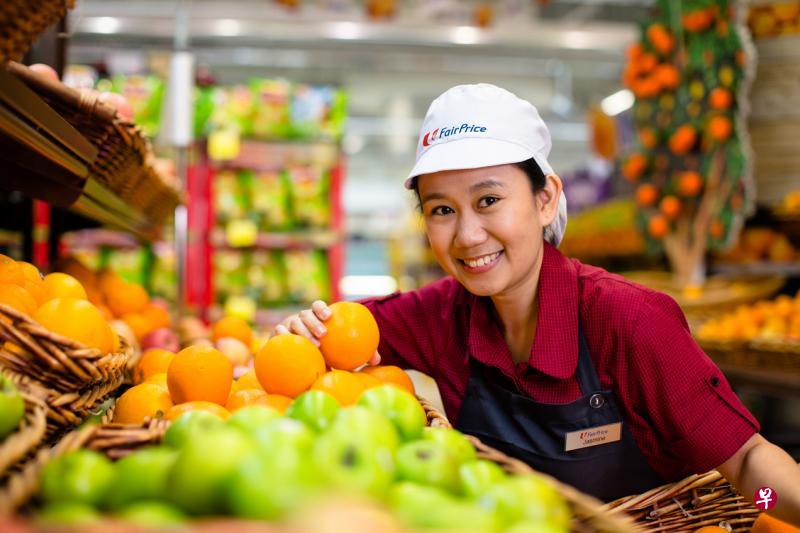 职总平价合作社致力于培训员工,建立他们的食品安全意识。 职总平价合作社致力于培训员工,建立他们的食品安全意识。