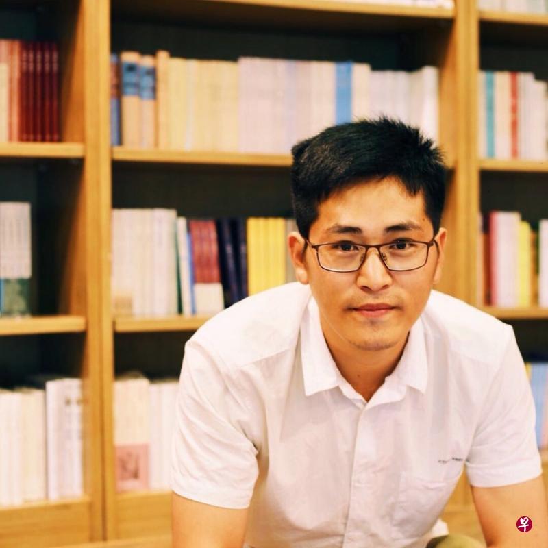 “比心单身”创始人许一男说,他很理解“空巢青年”的孤独,因此希望通过小程序帮助他们找到情感陪伴。(比心单身提供) “比心单身”创始人许一男说,他很理解“空巢青年”的孤独,因此希望通过小程序帮助他们找到情感陪伴。(比心单身提供)