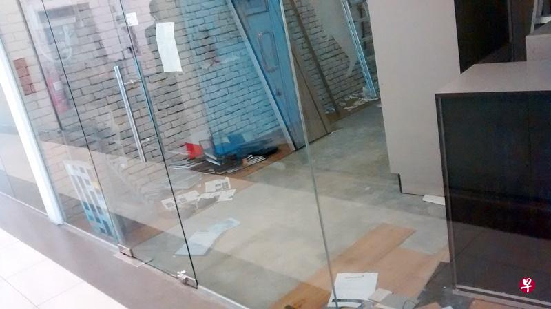 被告与丈夫在东海岸的公司于去年4月关闭。(档案照) 被告与丈夫在东海岸的公司于去年4月关闭。(档案照)