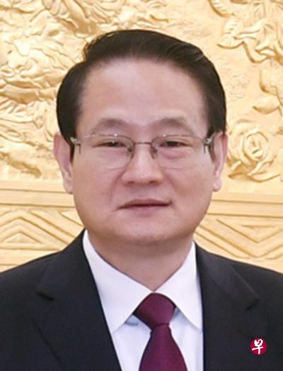 易炼红调任后面临的第一个考验,就是化解近期殡葬制度改革引发的矛盾和舆论指责。(互联网) 易炼红调任后面临的第一个考验,就是化解近期殡葬制度改革引发的矛盾和舆论指责。(互联网)