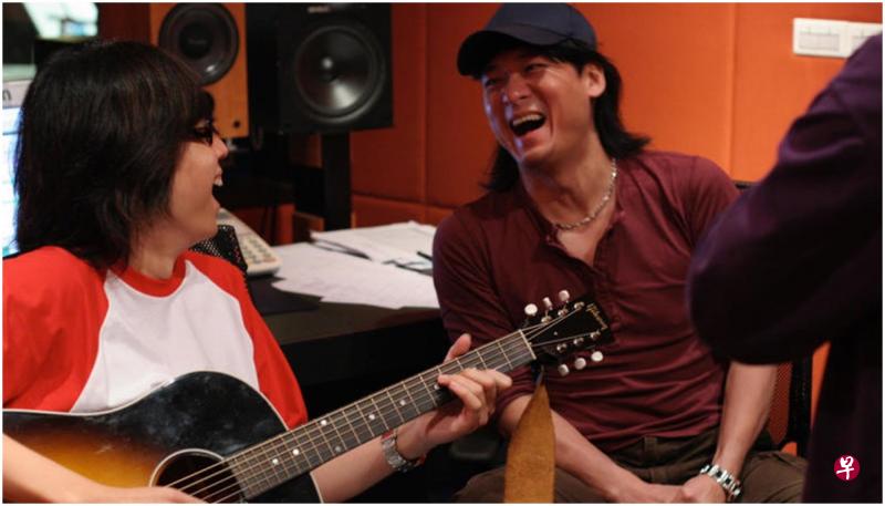 黄韵仁(左)和周华健相识15年,是音乐上的好伙伴,生活上的好朋友。(黄韵仁提供) 黄韵仁(左)和周华健相识15年,是音乐上的好伙伴,生活上的好朋友。(黄韵仁提供)