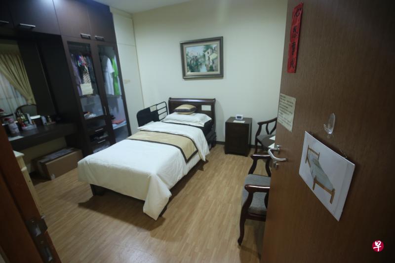 固定睡眠和起床时间,可帮助患者减轻混乱和压力。(档案照) 固定睡眠和起床时间,可帮助患者减轻混乱和压力。(档案照)