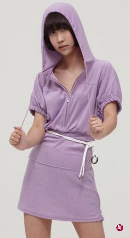 顾家嘉在韩国娱乐圈是话题人物,曾公开在节目上向男艺人求婚。(互联网) 顾家嘉在韩国娱乐圈是话题人物,曾公开在节目上向男艺人求婚。(互联网)