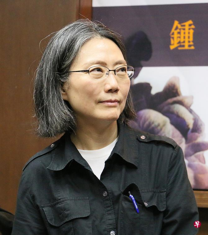 钟晓阳在《遗恨》保留基本情节和人物,篇幅则增加许多。(互联网) 钟晓阳在《遗恨》保留基本情节和人物,篇幅则增加许多。(互联网)