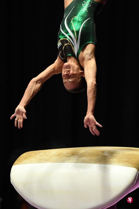 乌兹别克斯坦老将奥克萨娜凭着稳定的发挥,再次获得跳马银牌。(法新社) 乌兹别克斯坦老将奥克萨娜凭着稳定的发挥,再次获得跳马银牌。(法新社)