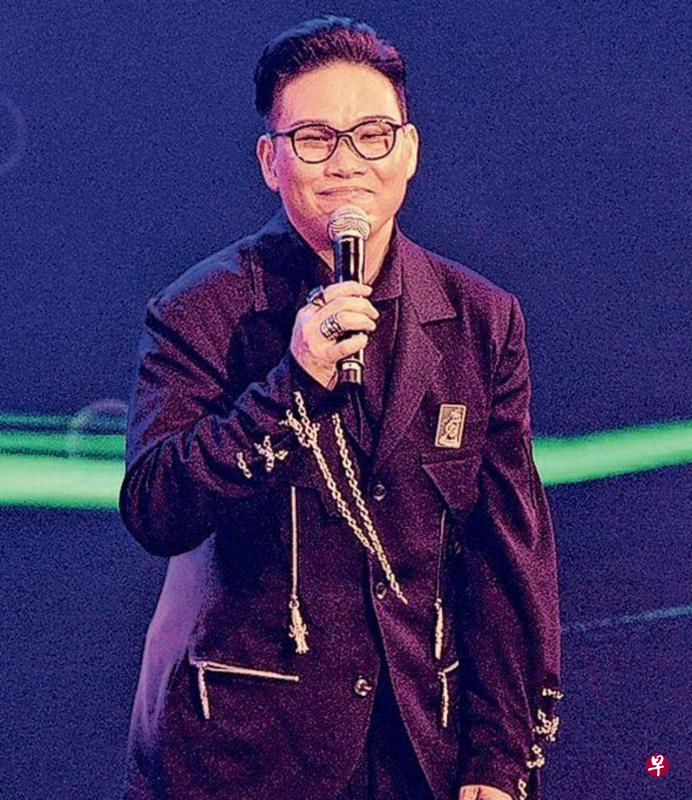 娃娃将首度来新唱歌台。(档案照)←苏永康以“友情价”受邀演出。(互联网) 娃娃将首度来新唱歌台。(档案照)←苏永康以“友情价”受邀演出。(互联网)
