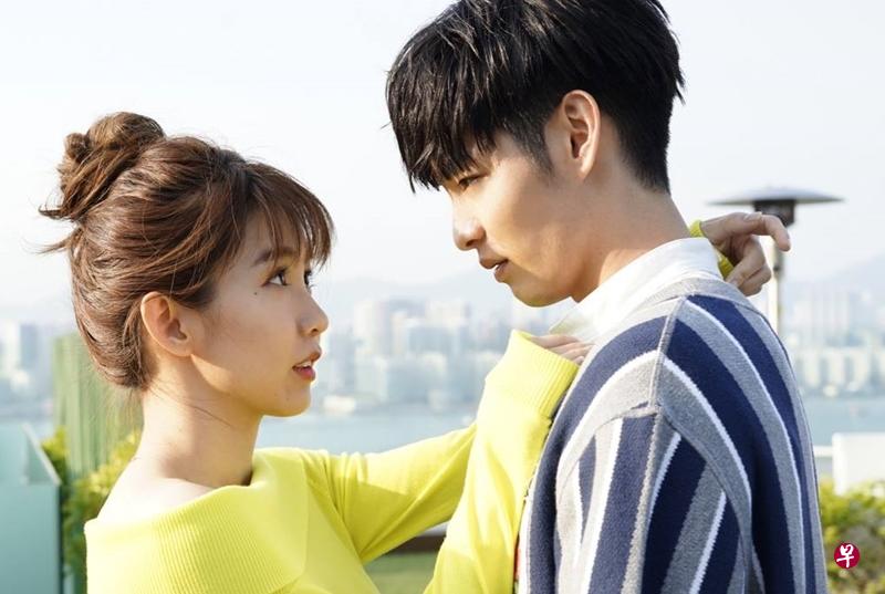 郭书瑶(左)与曹佑宁在剧中都有亲密吻戏。(互联网) 郭书瑶(左)与曹佑宁在剧中都有亲密吻戏。(互联网)