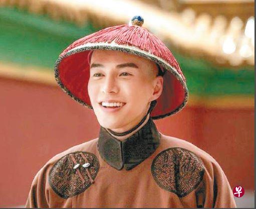 王冠逸升为同志男神。(图/网络) 王冠逸升为同志男神。(图/网络)