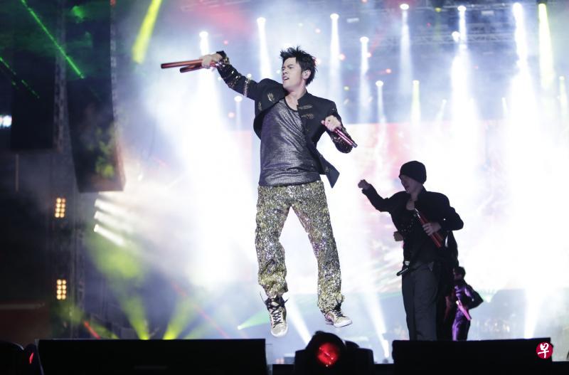 周杰伦二度为F1方程式大奖赛演唱会献唱。(Singapore Grand Prix提供) 周杰伦二度为F1方程式大奖赛演唱会献唱。(Singapore Grand Prix提供)