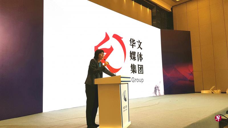 新加坡报业控股华文媒体集团主管李慧玲今午在一场平行论坛上发表演说。(王纬温摄) 新加坡报业控股华文媒体集团主管李慧玲今午在一场平行论坛上发表演说。(王纬温摄)