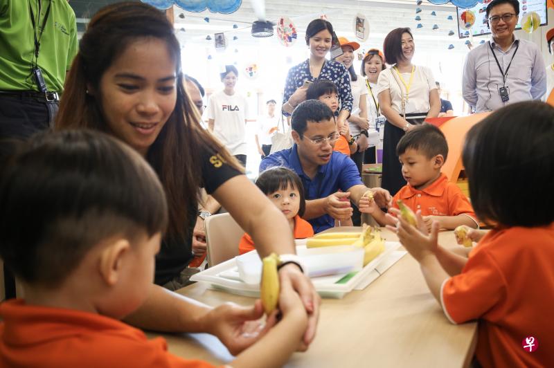 职总优儿学府设在正华自然公园内的大型托儿所正式开幕。(叶振忠摄) 职总优儿学府设在正华自然公园内的大型托儿所正式开幕。(叶振忠摄)