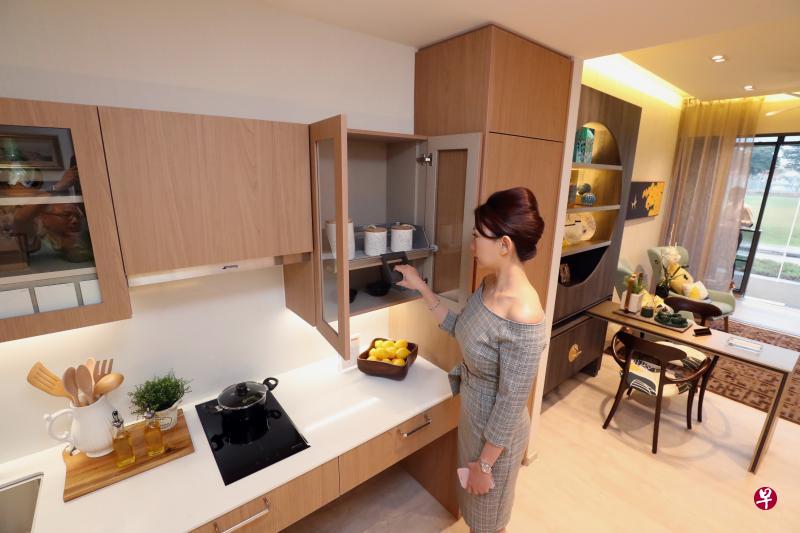 顺福轩的两层楼示范单位根据居住者的家庭结构设计,大型单位的装潢符合大家庭的起居需求。(陈来福摄) 顺福轩的两层楼示范单位根据居住者的家庭结构设计,大型单位的装潢符合大家庭的起居需求。(陈来福摄)