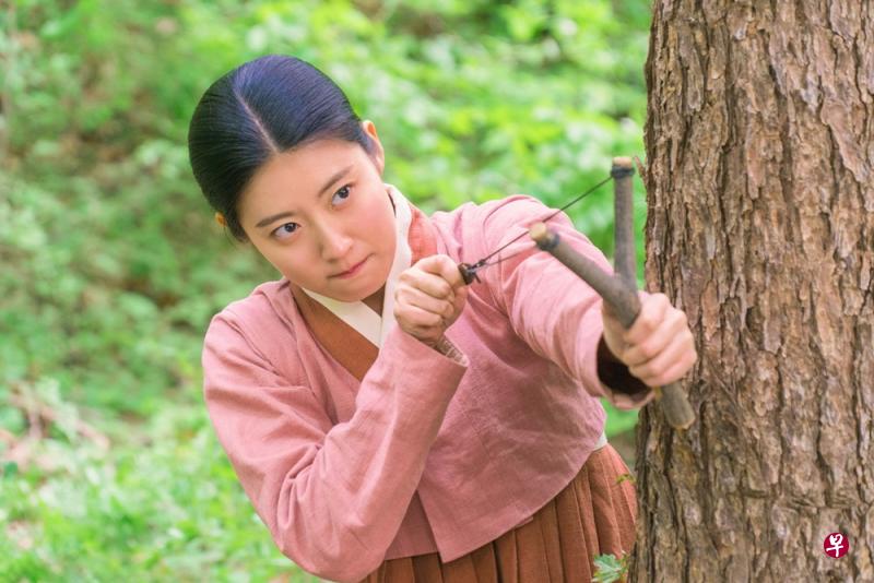 南志铉演出的大龄单身怨女很有喜感。 南志铉演出的大龄单身怨女很有喜感。