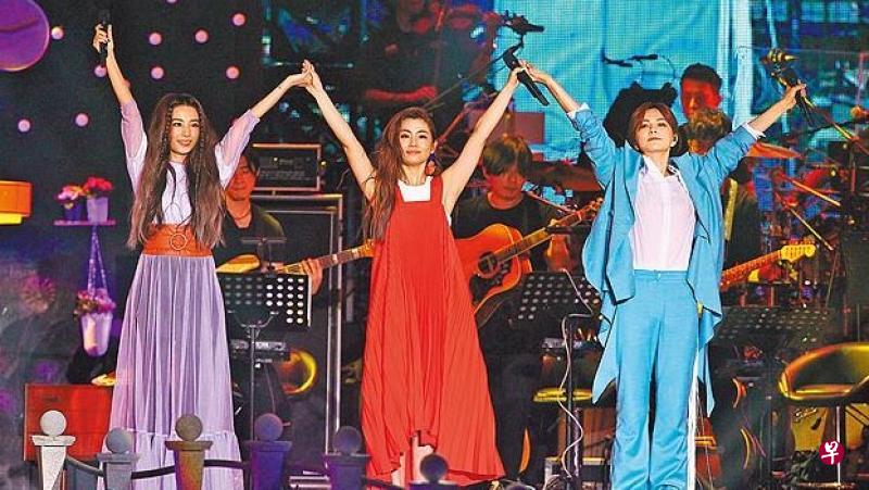 S.H.E今天自由身。(图:网络) S.H.E今天自由身。(图:网络)