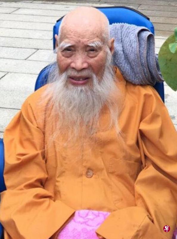 曾担任佛教总会副会长的亚历山大路观音亭住持悟峰长老昨早圆寂,世寿97岁。(受访者提供) 曾担任佛教总会副会长的亚历山大路观音亭住持悟峰长老昨早圆寂,世寿97岁。(受访者提供)