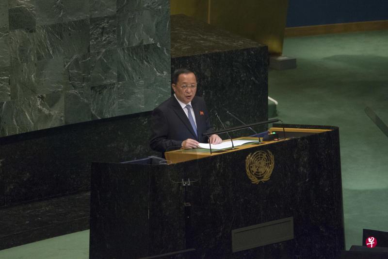 朝鲜外交部长李勇浩在联合国大会一般性辩论上发言。(中新社) 朝鲜外交部长李勇浩在联合国大会一般性辩论上发言。(中新社)