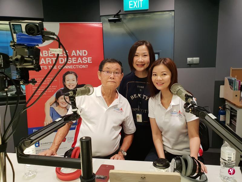 庄米雪和父亲今早上96.3好FM安娜主持的《娜些美好的》节目。 庄米雪和父亲今早上96.3好FM安娜主持的《娜些美好的》节目。