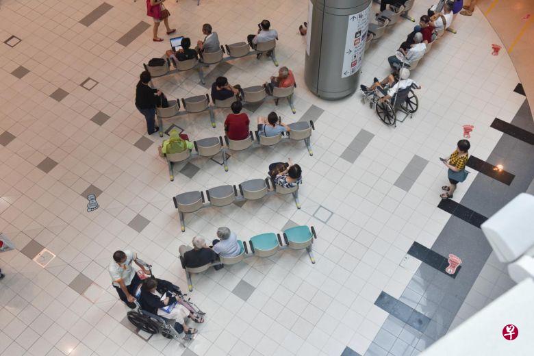 去年共有7万9470人在社区关怀计划下受惠,比前一年的8万3353人少了约5%,这主要是由于接受中短期援助和暂时性援助的人数双双下跌。(档案照) 去年共有7万9470人在社区关怀计划下受惠,比前一年的8万3353人少了约5%,这主要是由于接受中短期援助和暂时性援助的人数双双下跌。(档案照)